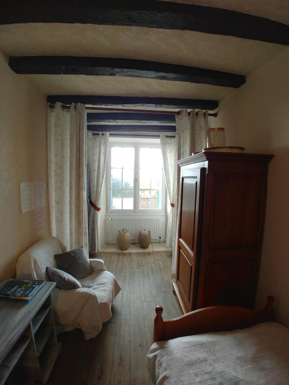 Manoir Le Cristal " Les Entrees Du Futuroscope A Petit Prix Bed & Breakfast Beaumont  Luaran gambar