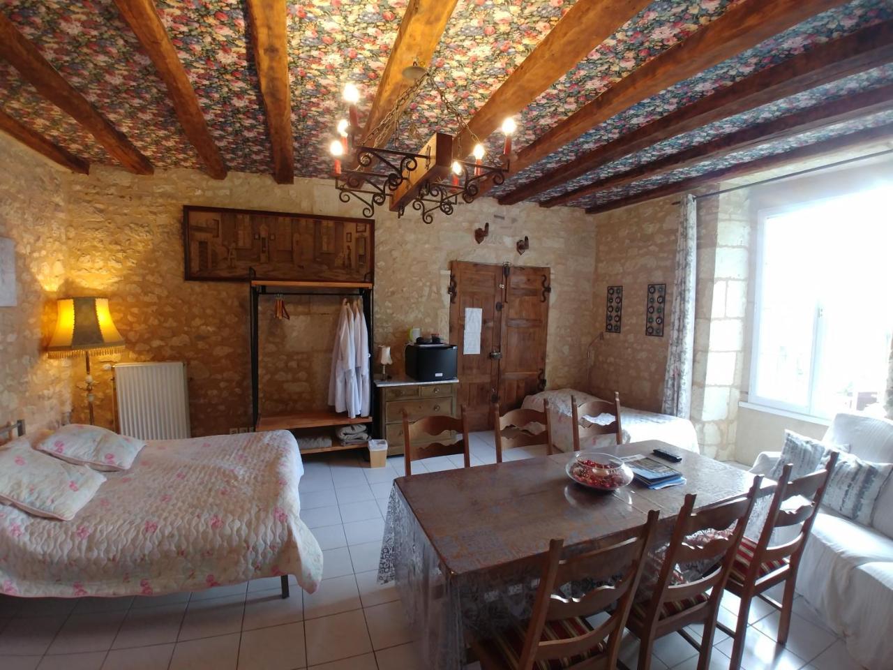 Manoir Le Cristal " Les Entrees Du Futuroscope A Petit Prix Bed & Breakfast Beaumont  Luaran gambar