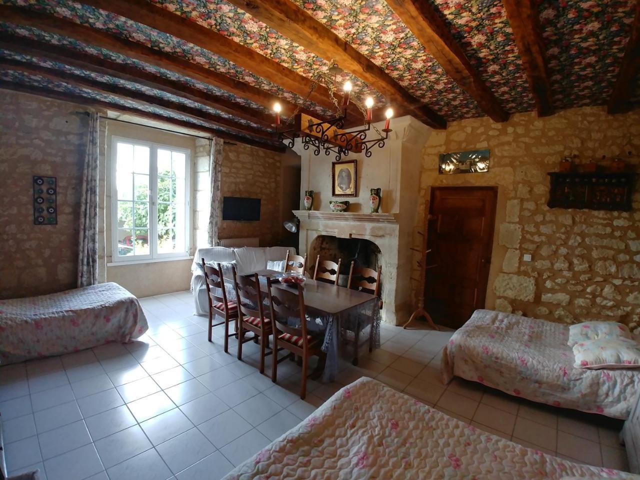 Manoir Le Cristal " Les Entrees Du Futuroscope A Petit Prix Bed & Breakfast Beaumont  Luaran gambar